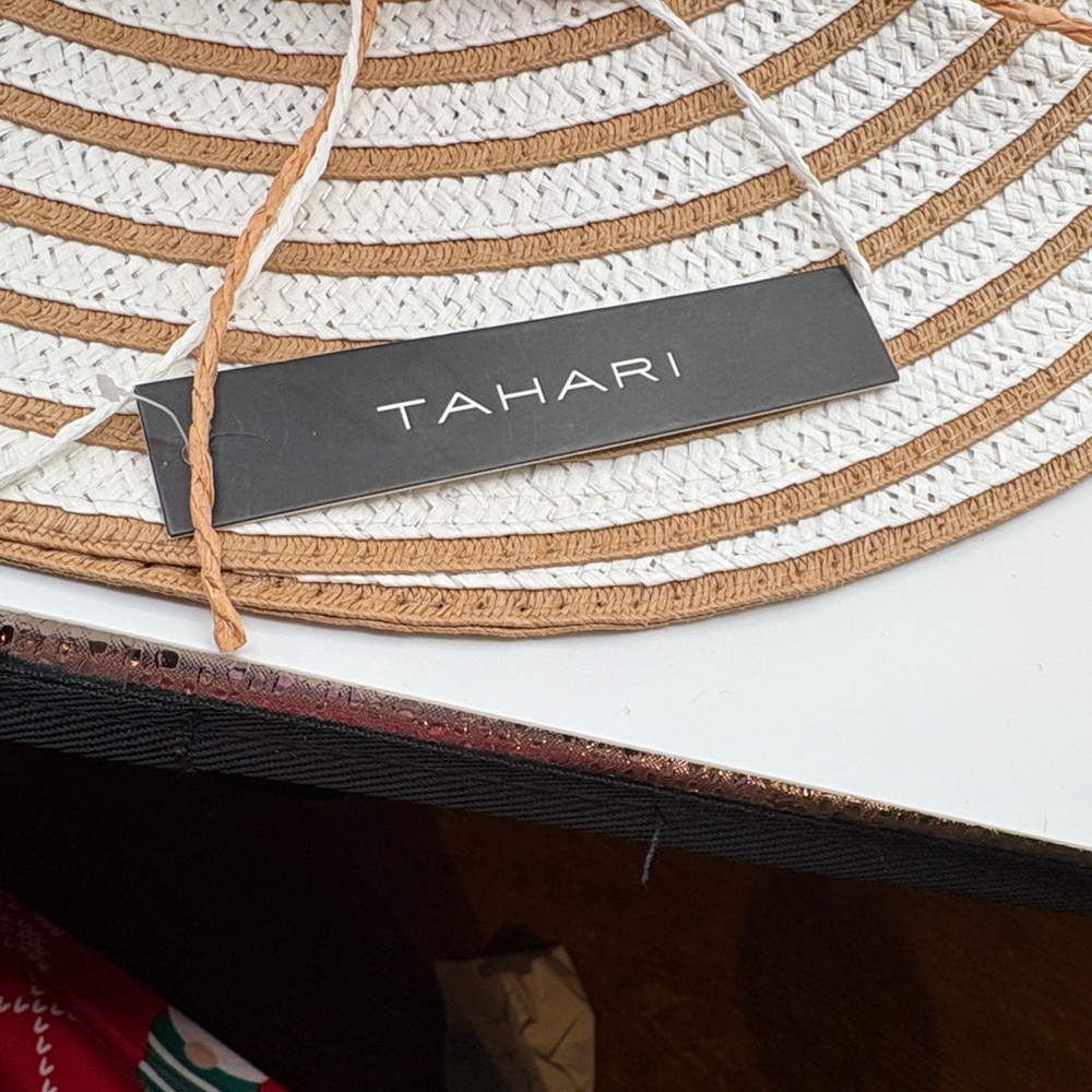 Tahari Tan and White Sun Hat NWT - Picture 3 of 5